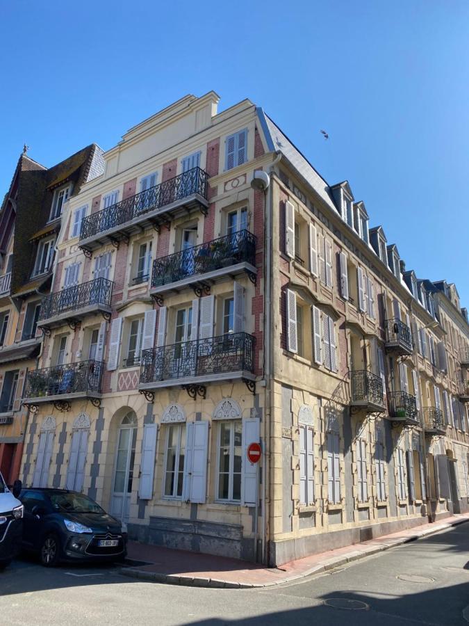 Le Petit Flaubert Apartment Trouville-sur-Mer Luaran gambar
